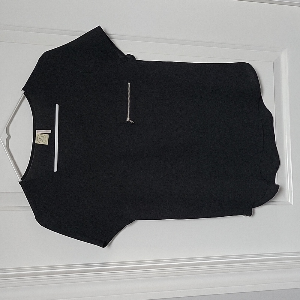 Paper Crane xsmall black dress shirt